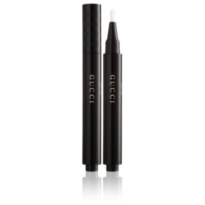 Gucci Face Luminous Perfecting Concealer élénkítő korrektor árnyalat 060 Dark 2 ml Gucci